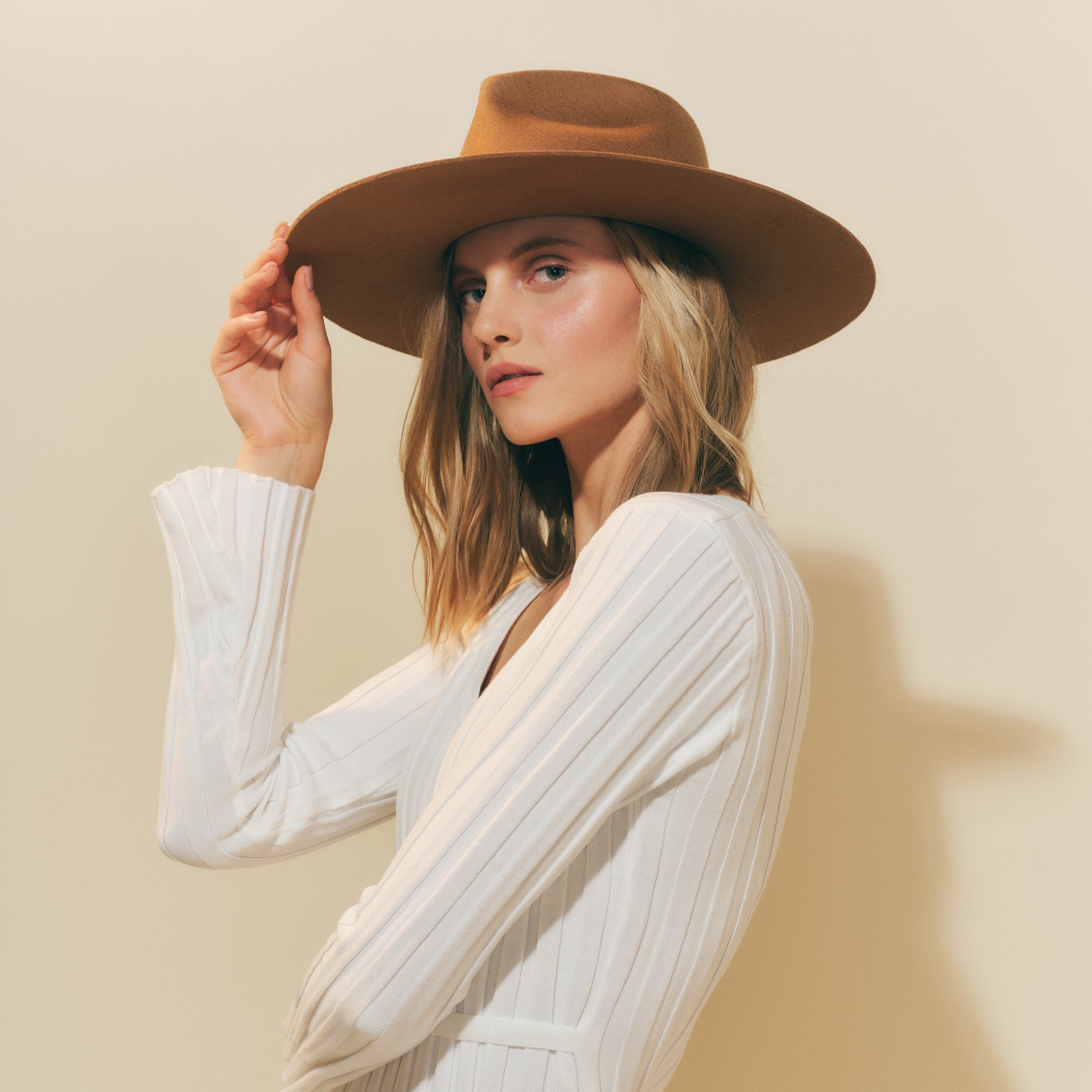Teardrop Wool Hat - Brown Sugar w/ Suede Trim