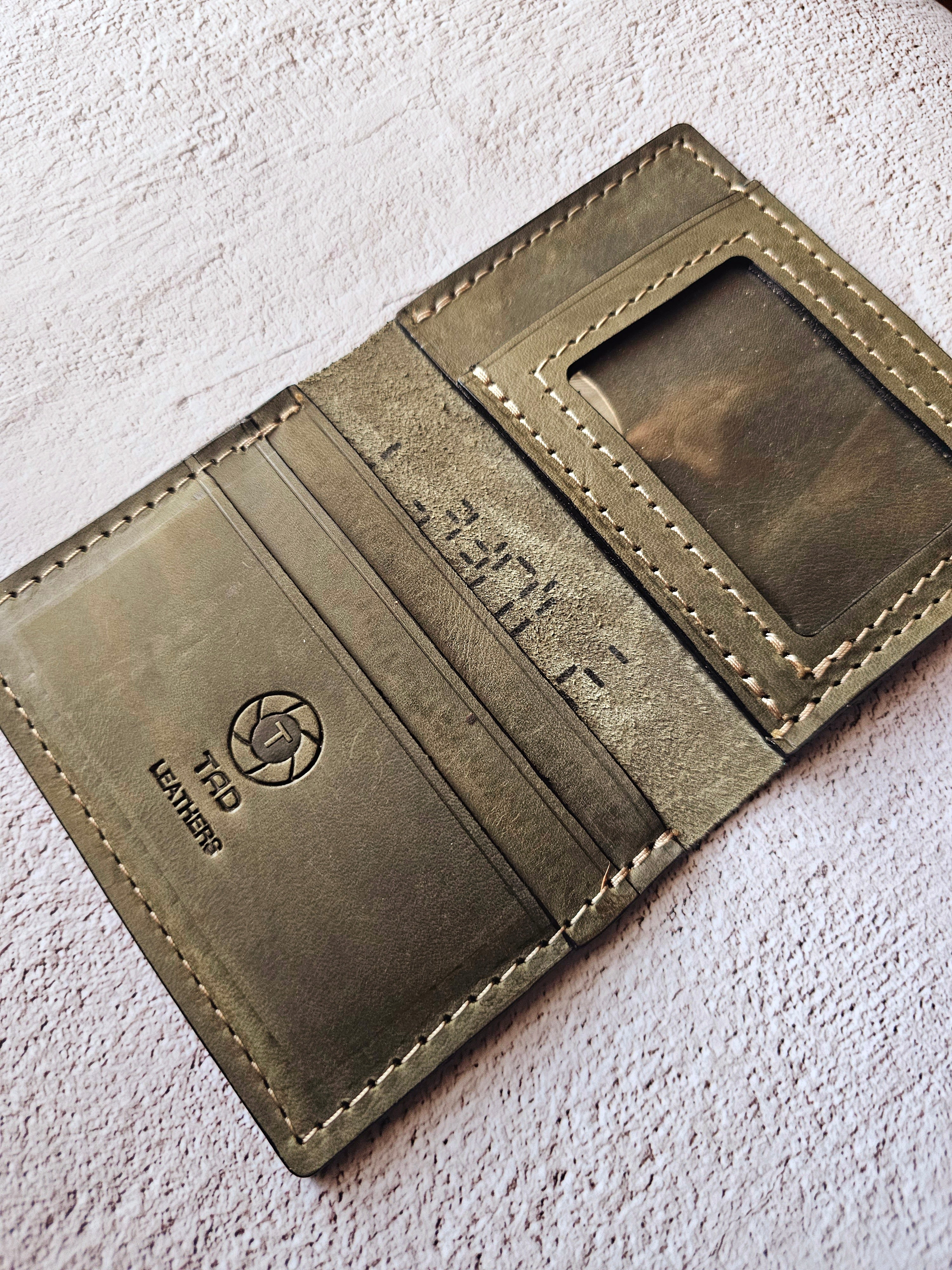 Leather ID & Card Wallet - Army Green