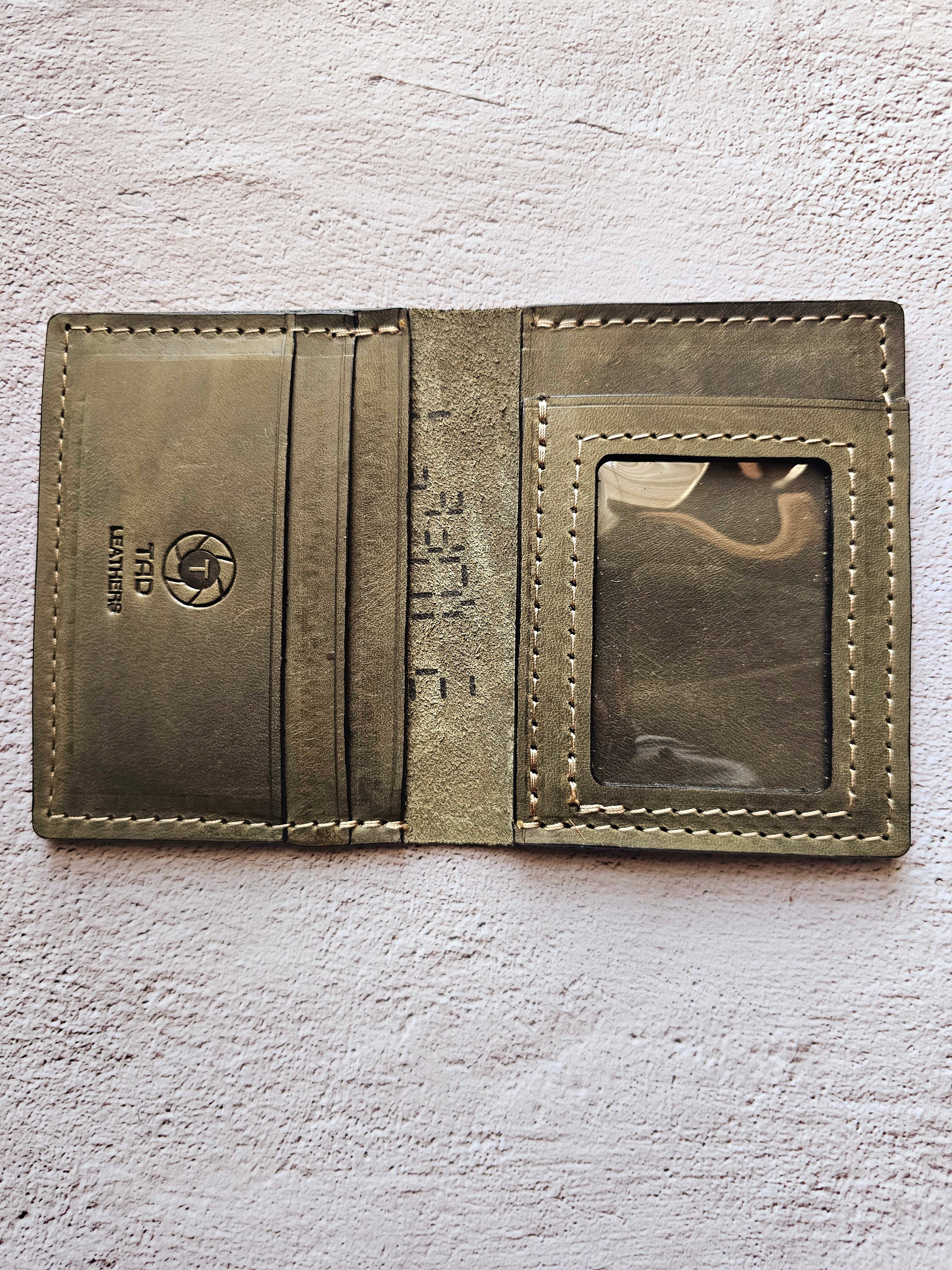 Leather ID & Card Wallet - Army Green