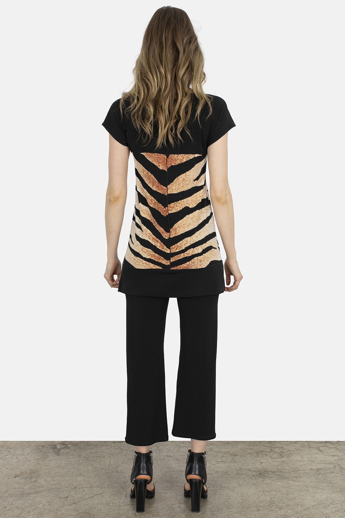 Bust Seam Split Tunic - Relaxed Fit - Jean/Black