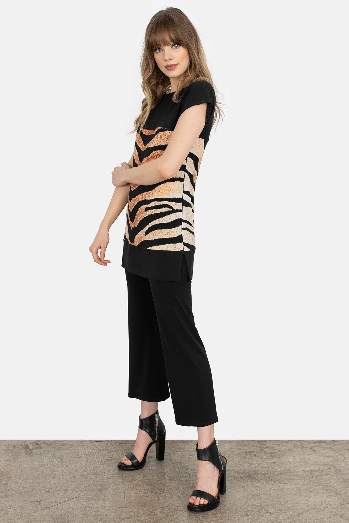Bust Seam Split Tunic - Relaxed Fit - Jean/Black