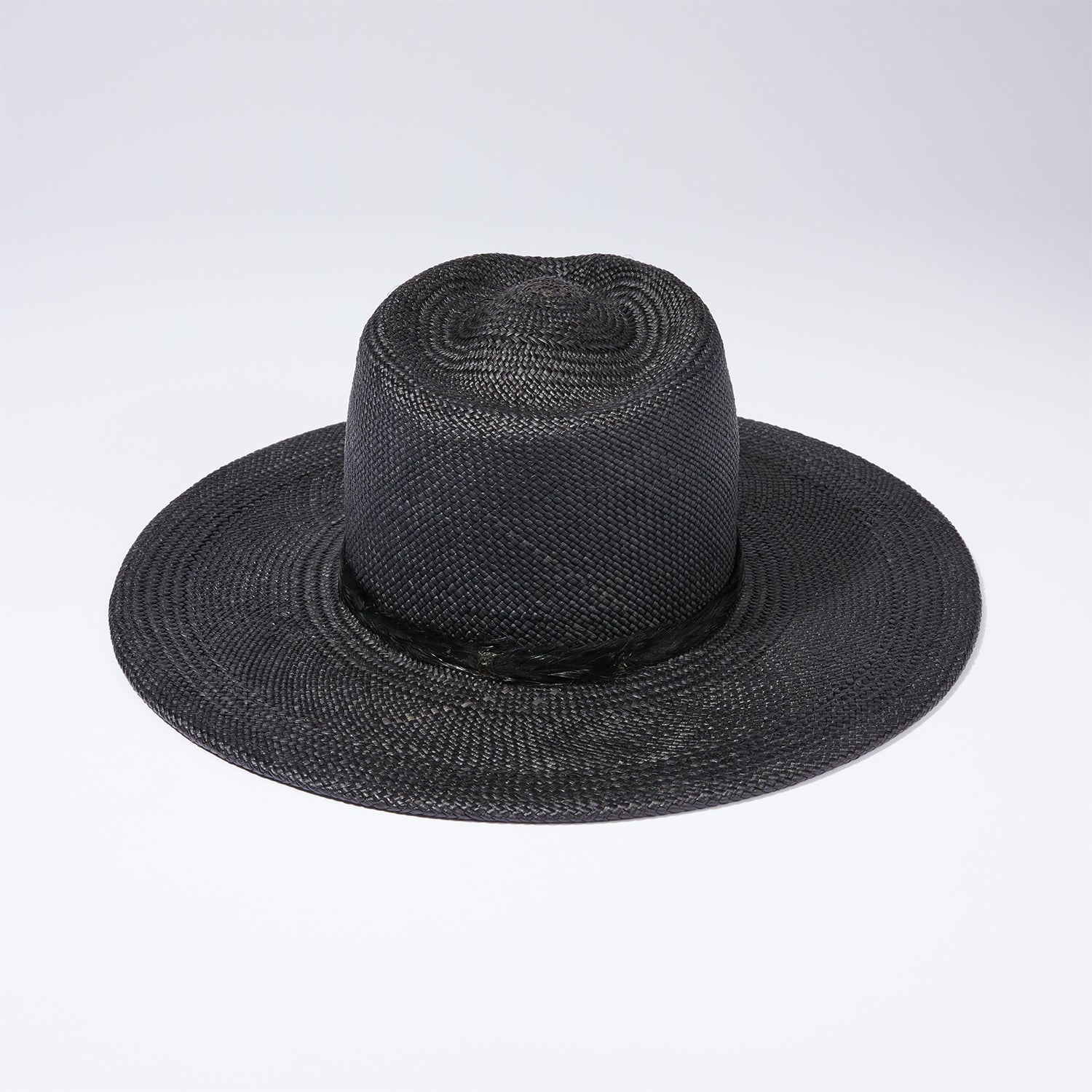 Straw Teardrop Hat - Black w/ Feather Ribbon Trim