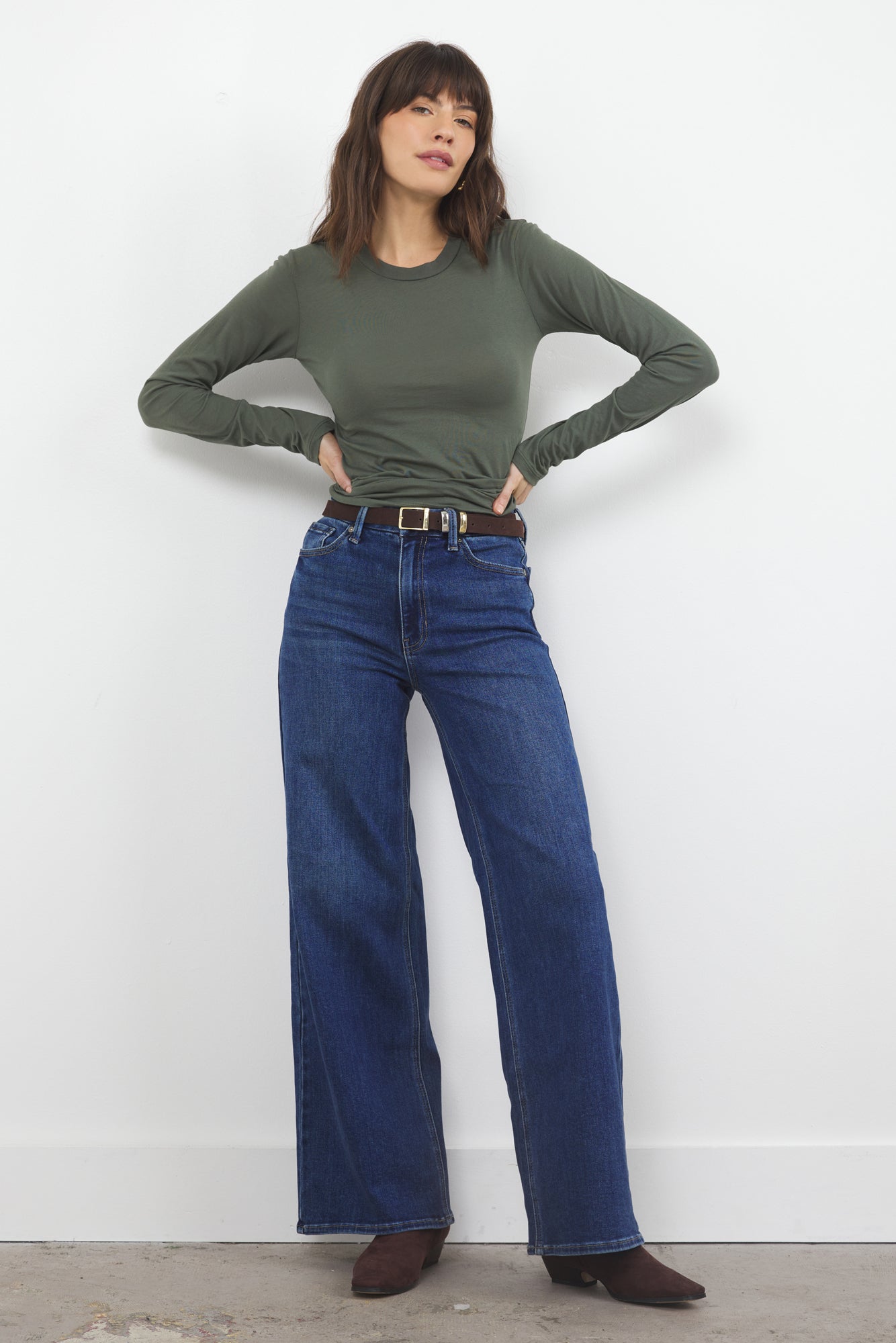 Basic Standard Long Sleeve Tee