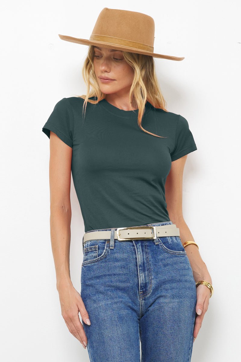 Basic Classic Crew Neck Fitted Cotton Tee