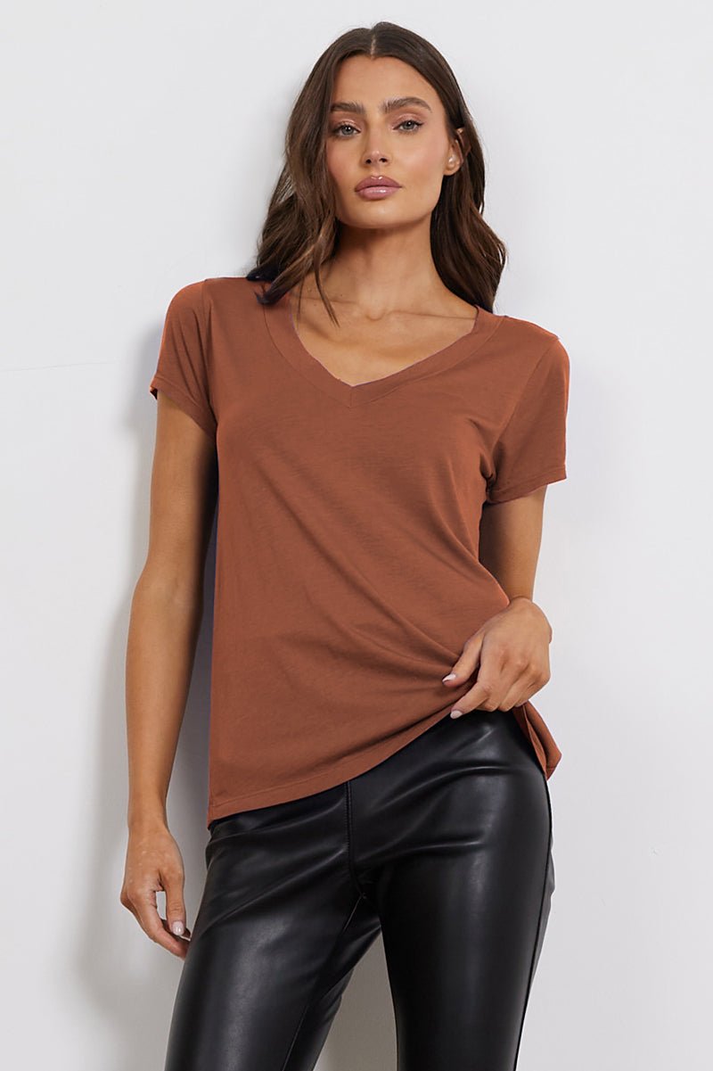 Low V-Neck Boyfriend Lightweight Tee