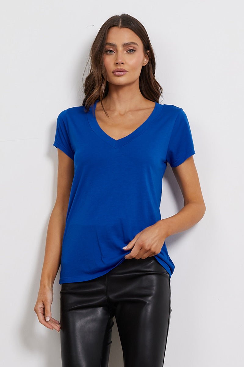 Low V-Neck Boyfriend Lightweight Tee