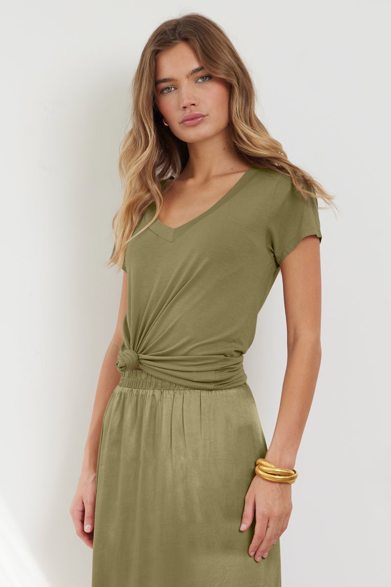 Low V-Neck Boyfriend Lightweight Tee