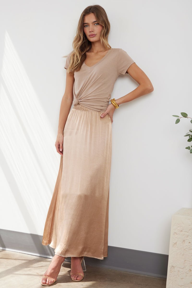 Low V-Neck Boyfriend Lightweight Tee