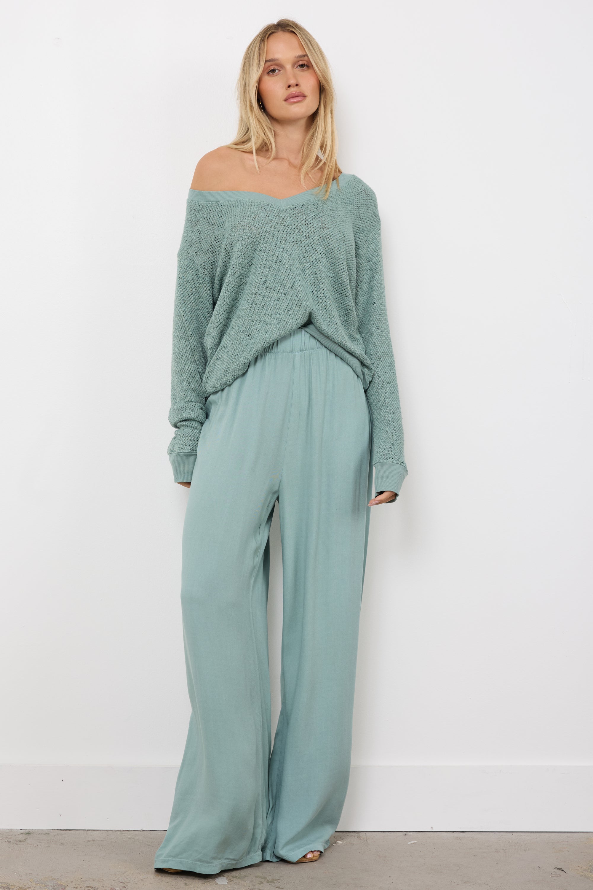 Gabrielle V Neck Mesh Pullover