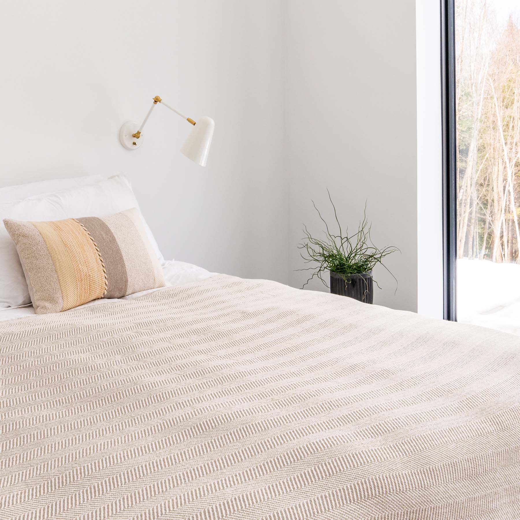 60" x 80" Jumbo Sustainable Knit Throw Blanket - Herringbone