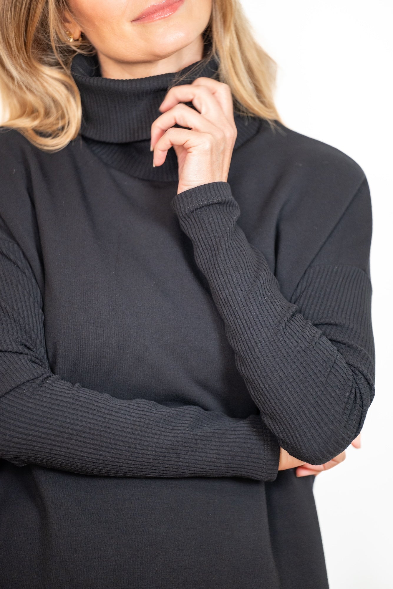 Turtleneck Top with Light Hug Bra-Free Shelf