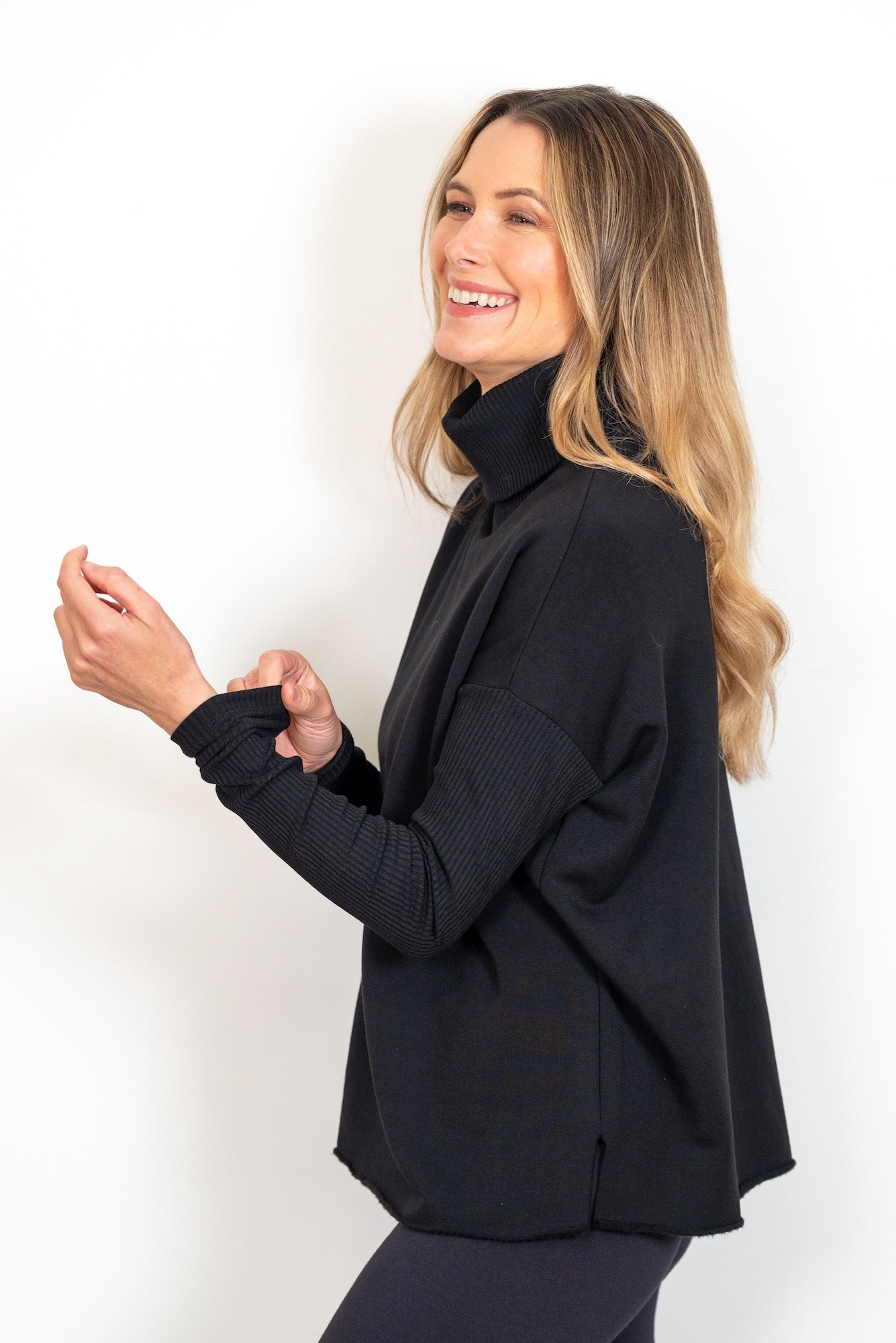 Turtleneck Top with Light Hug Bra-Free Shelf