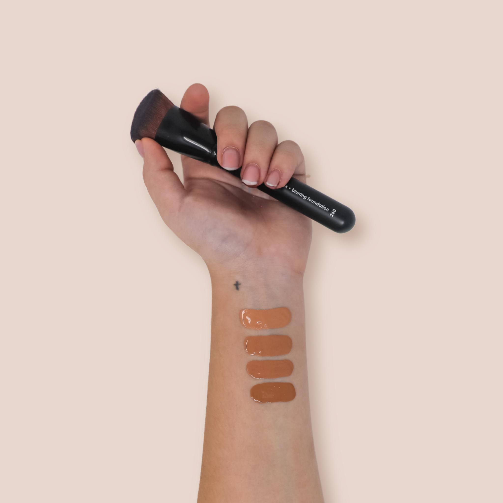 Organic Liquid Mineral Foundation - Oil-Free, Lightweight