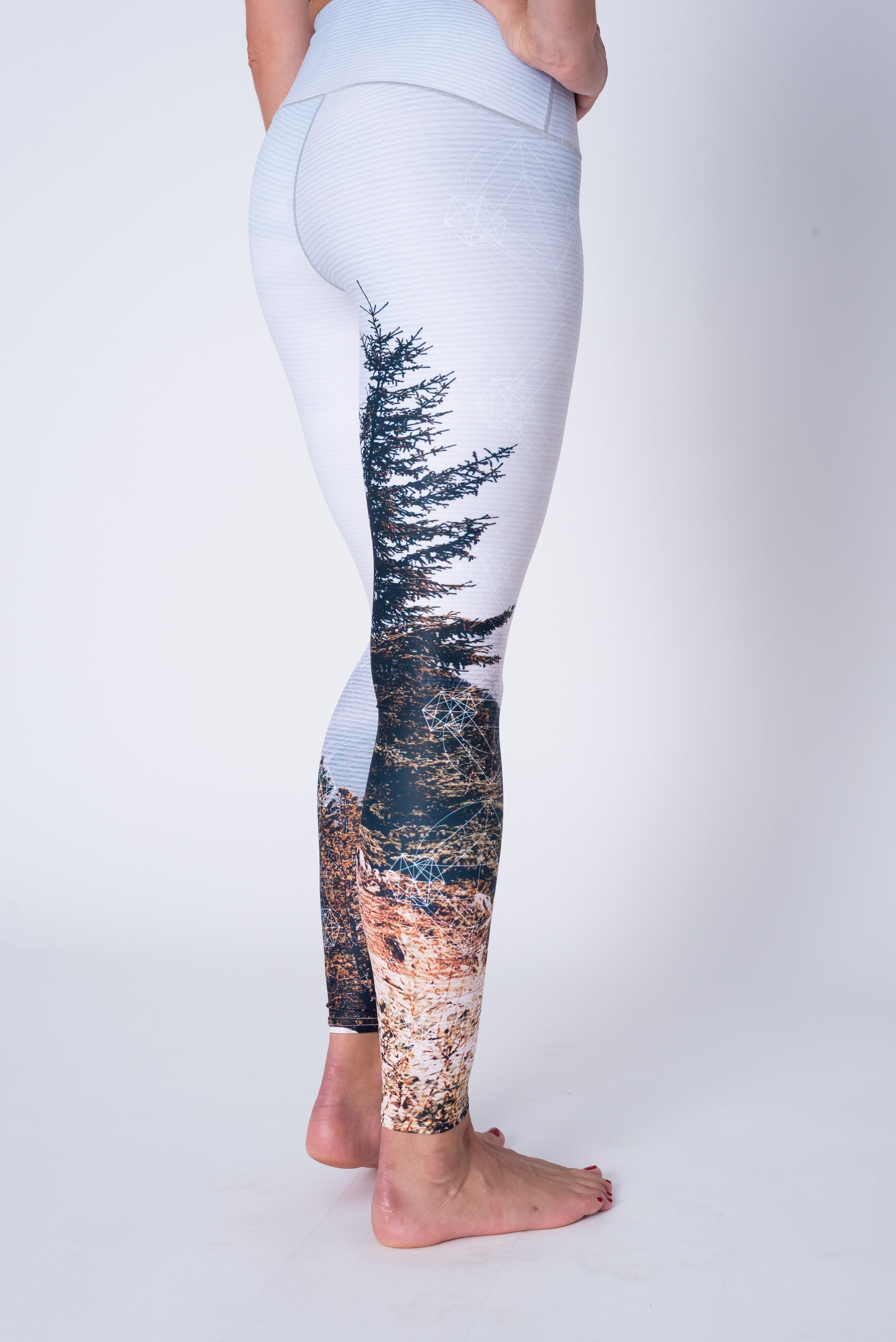 Eco-Friendly Mountain Vista Yoga Pants