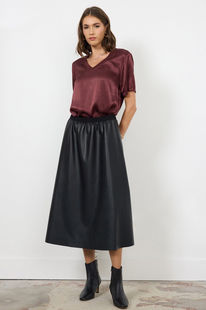 Nice & Easy V-Neck Relaxed Fit Top