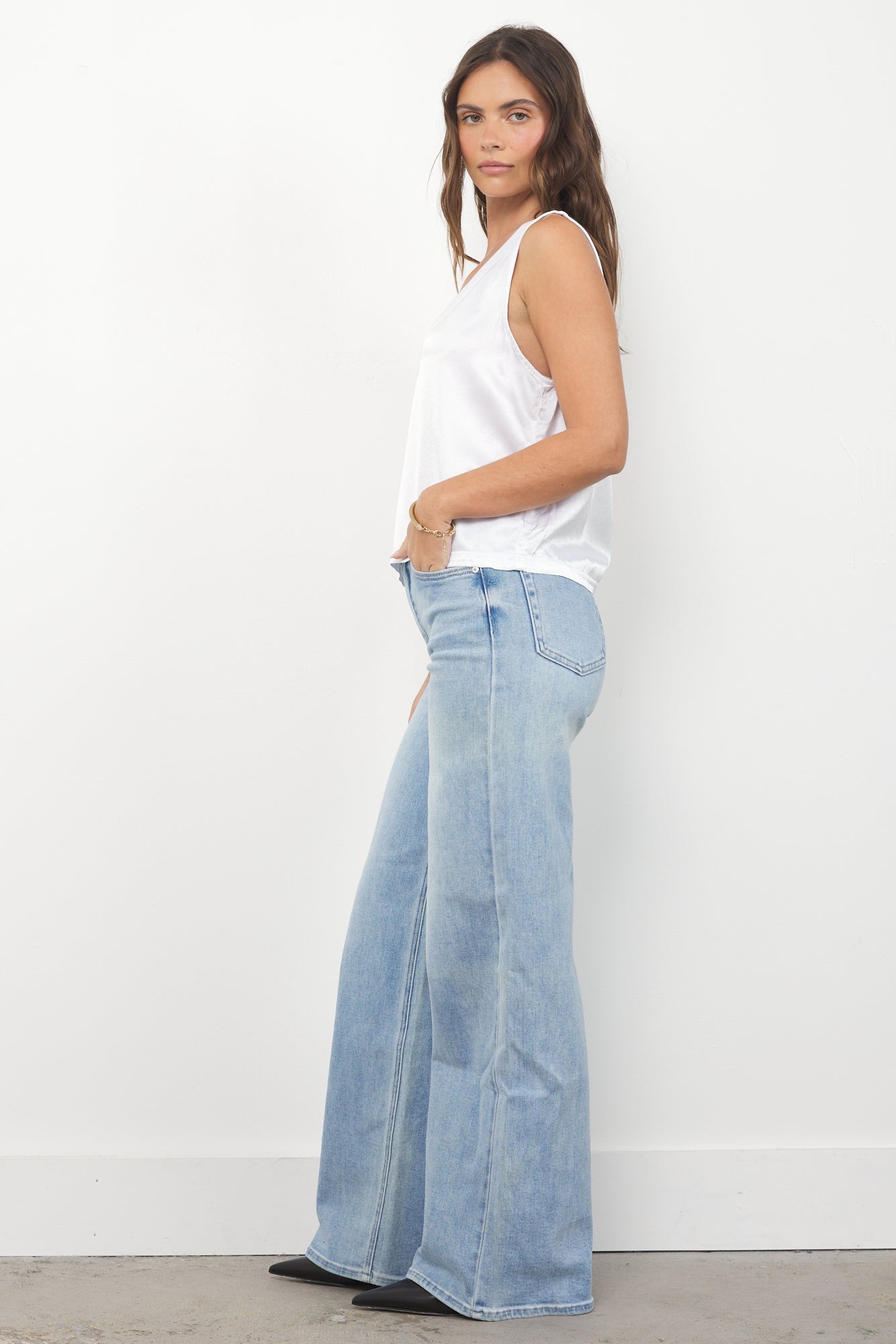 Lila Silky Smooth Relaxed Fit V Neck Tank
