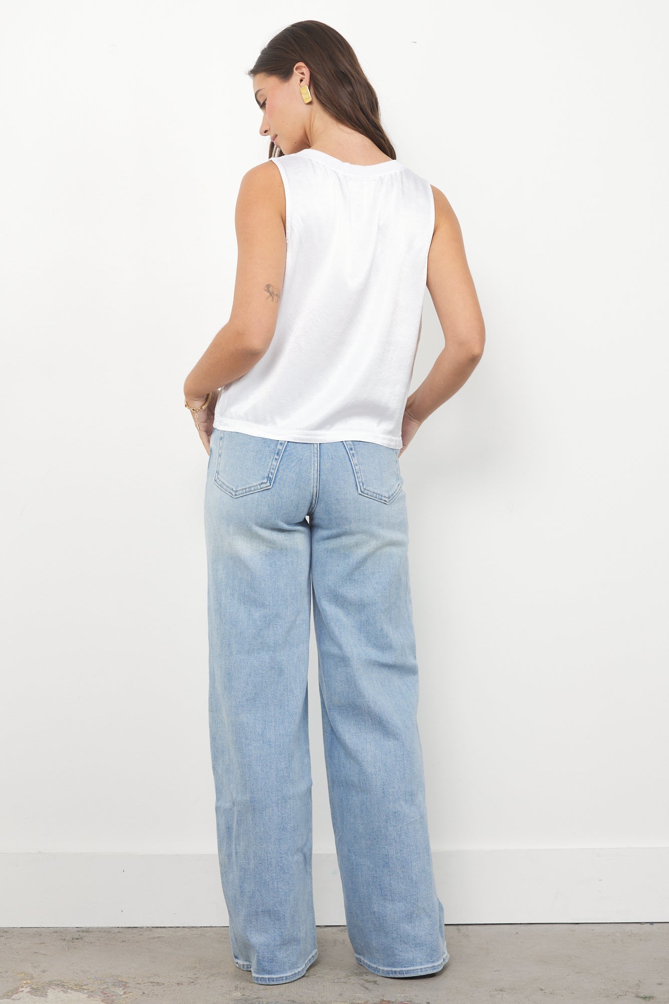 Lila Silky Smooth Relaxed Fit V Neck Tank