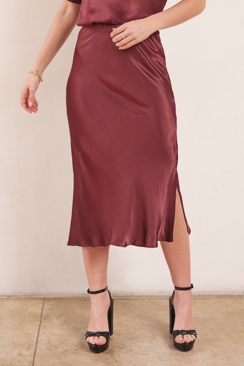 Dorit Silky Slip Skirt with Leg Slip