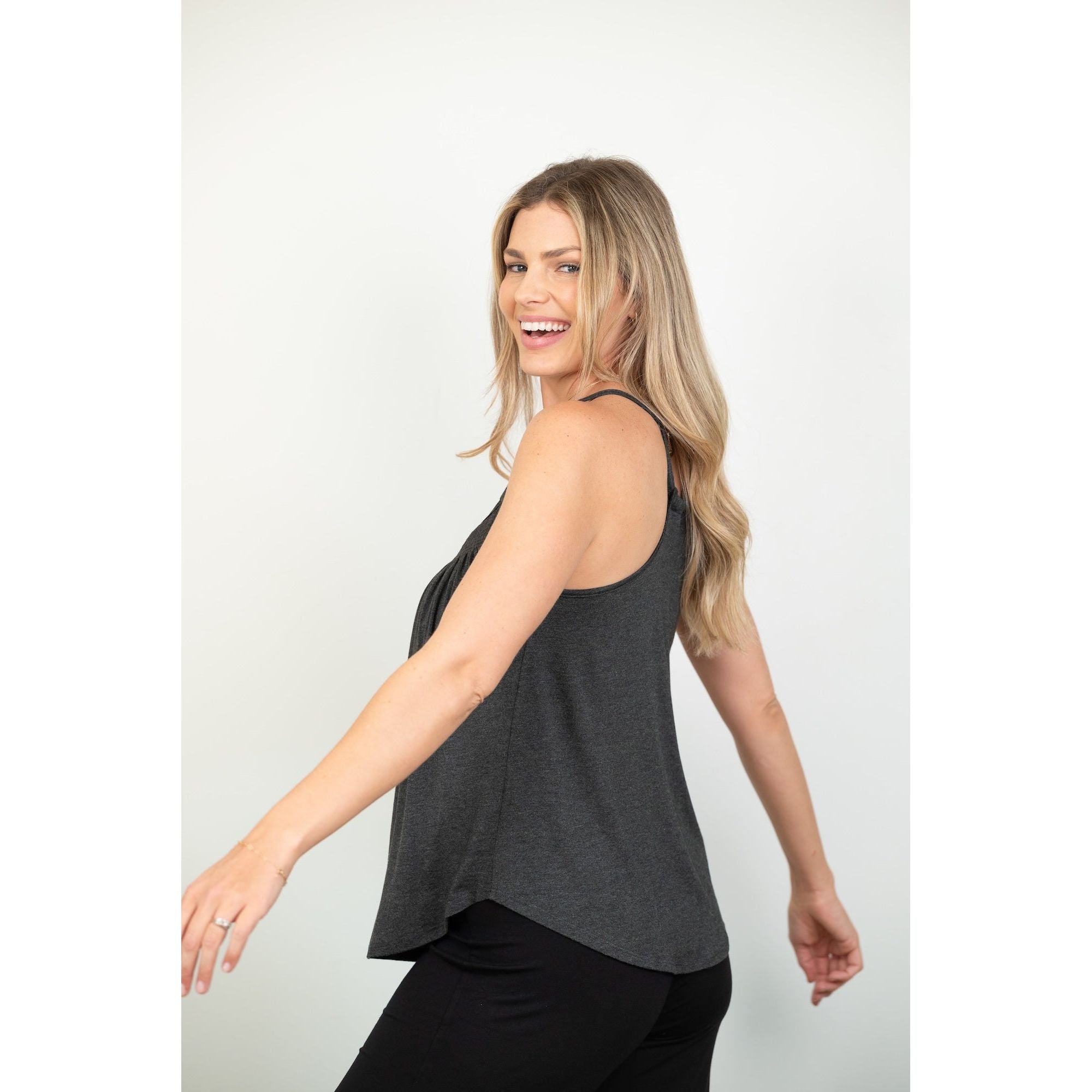 Sunrise Loose Fit Top with Light Hug Bra-Free Shelf