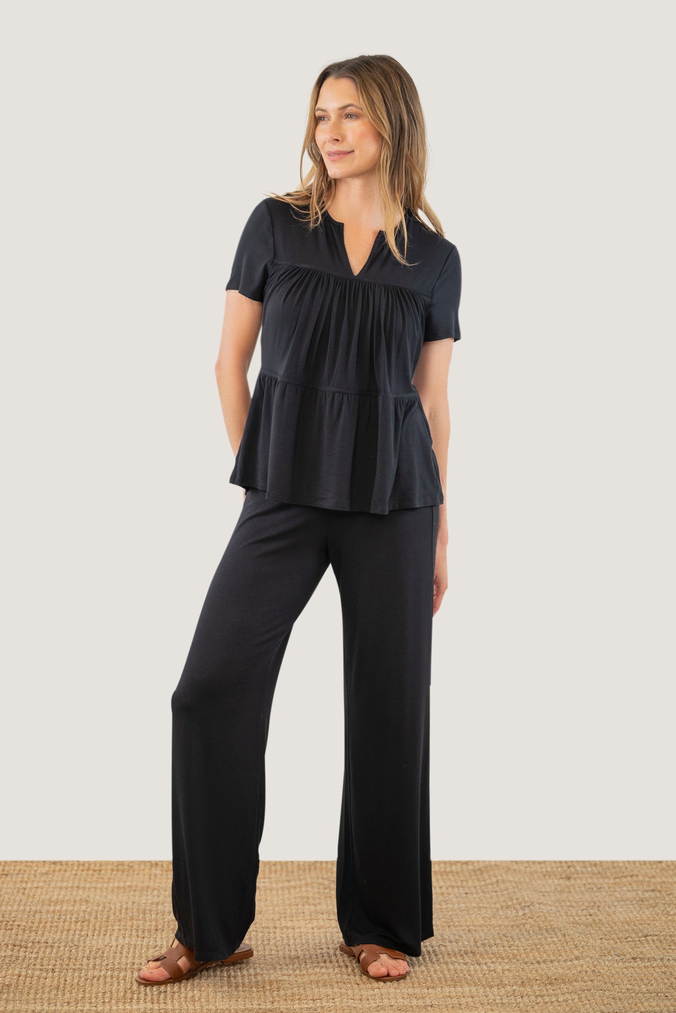 Top Tier Tee with Light Hug Bra-Free Shelf