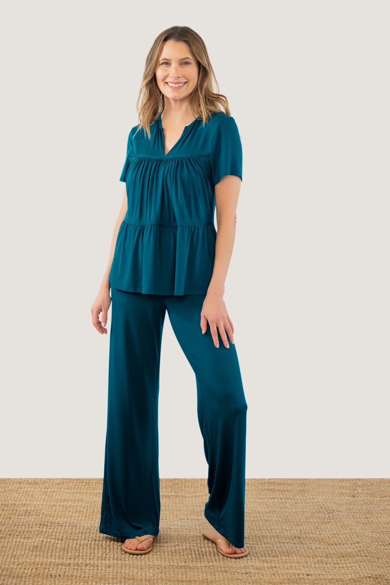 Top Tier Tee with Light Hug Bra-Free Shelf