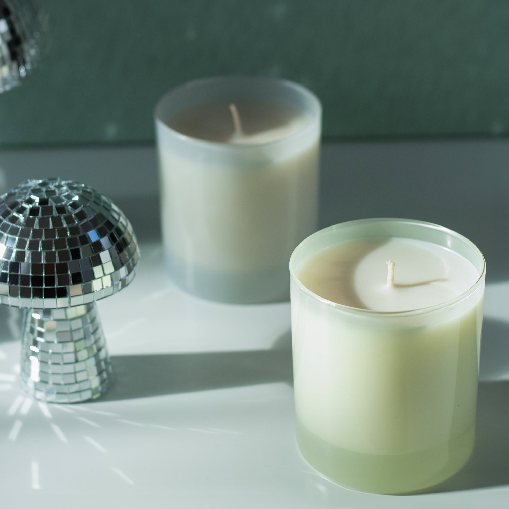 Daybreak 9 oz. Hue Soy Candle - Lemon & Cucumber