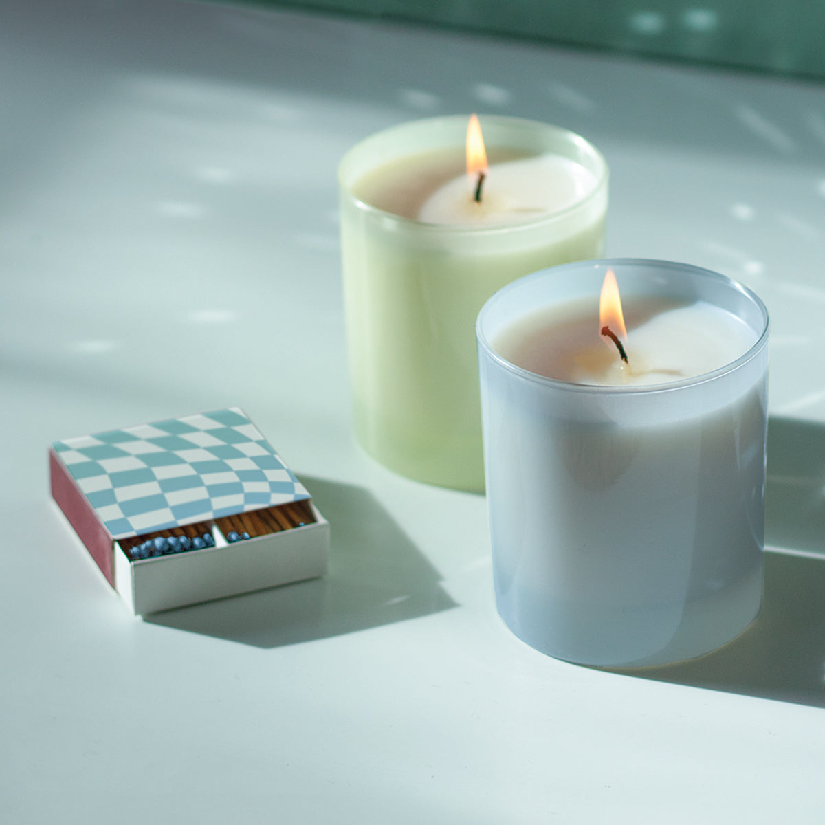 Daybreak 9 oz. Hue Soy Candle - Lemon & Cucumber