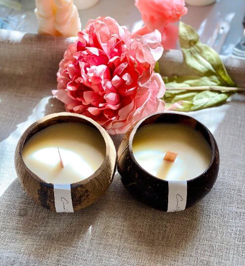 Eco-Friendly Coconut Wax Candle in Coconut Shell