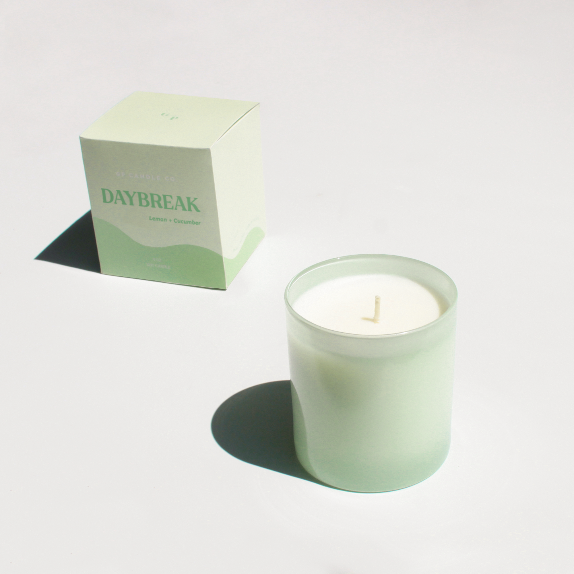 Daybreak 9 oz. Hue Soy Candle - Lemon & Cucumber