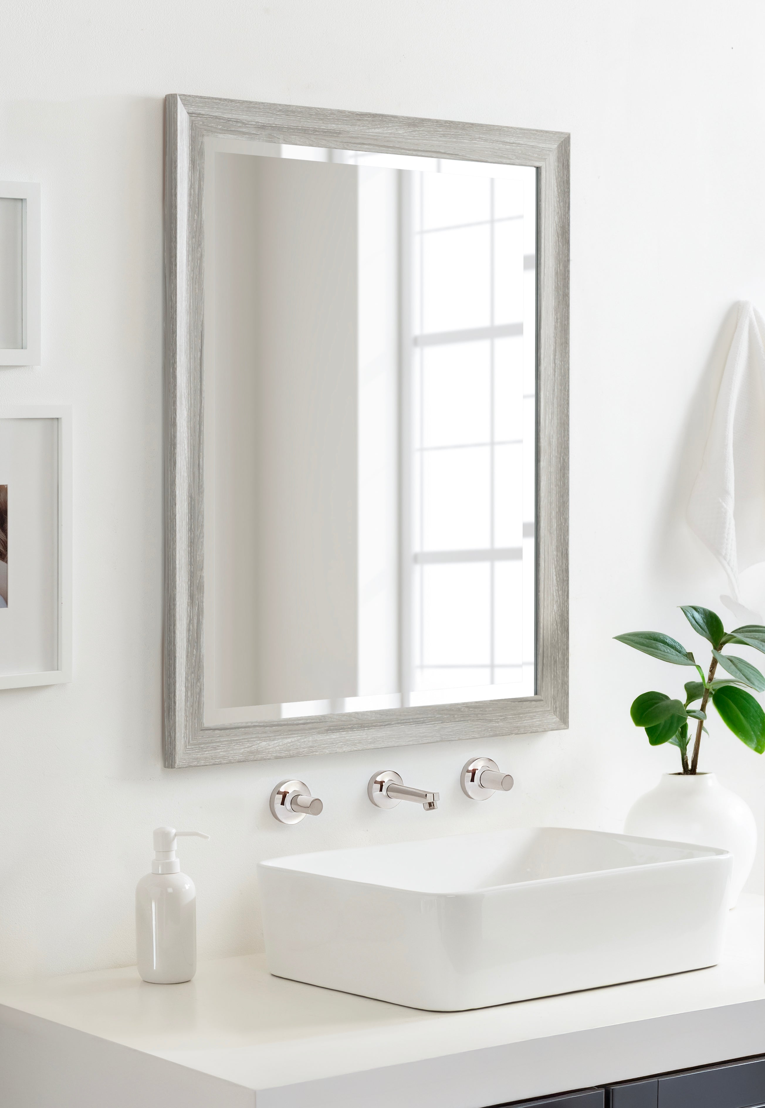 Dalphia Rectangle Bathroom Wall Mirror