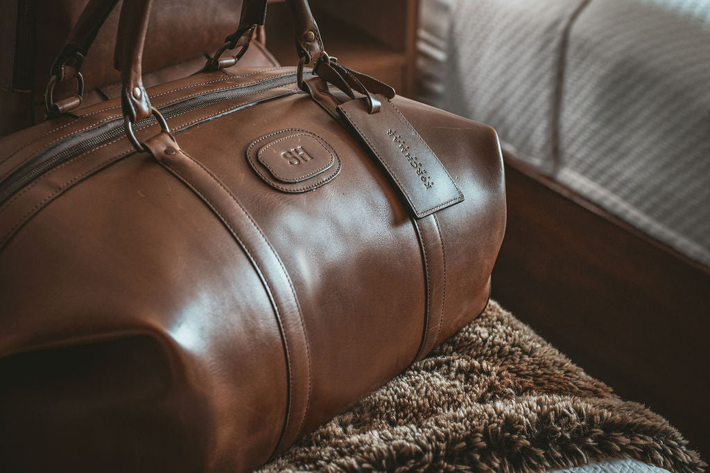 Classic Leather 22" Twain Weekender Bag