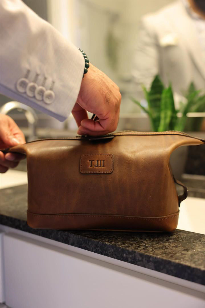 Classic Leather Ryder Dopp Kit