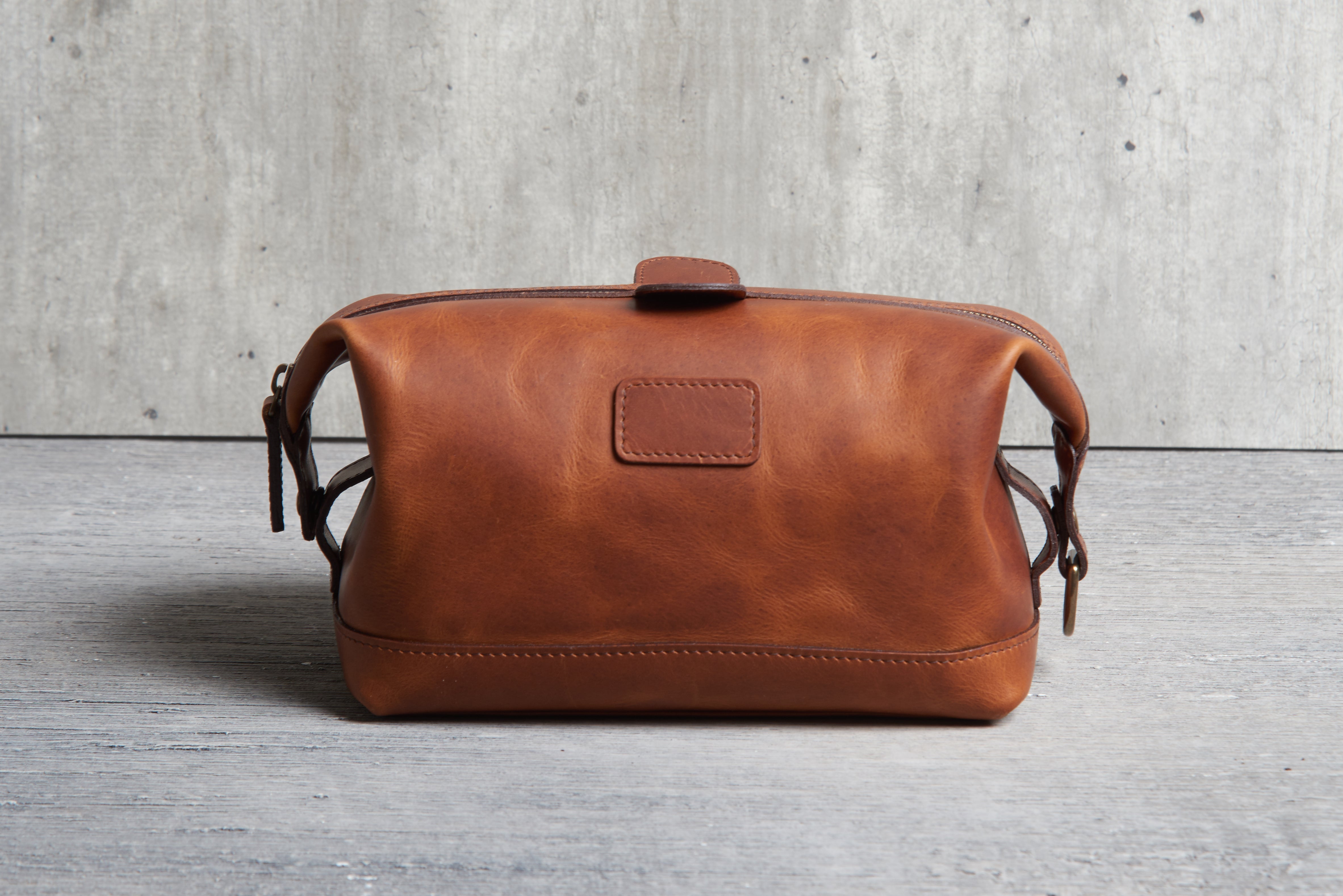 Classic Leather Ryder Dopp Kit