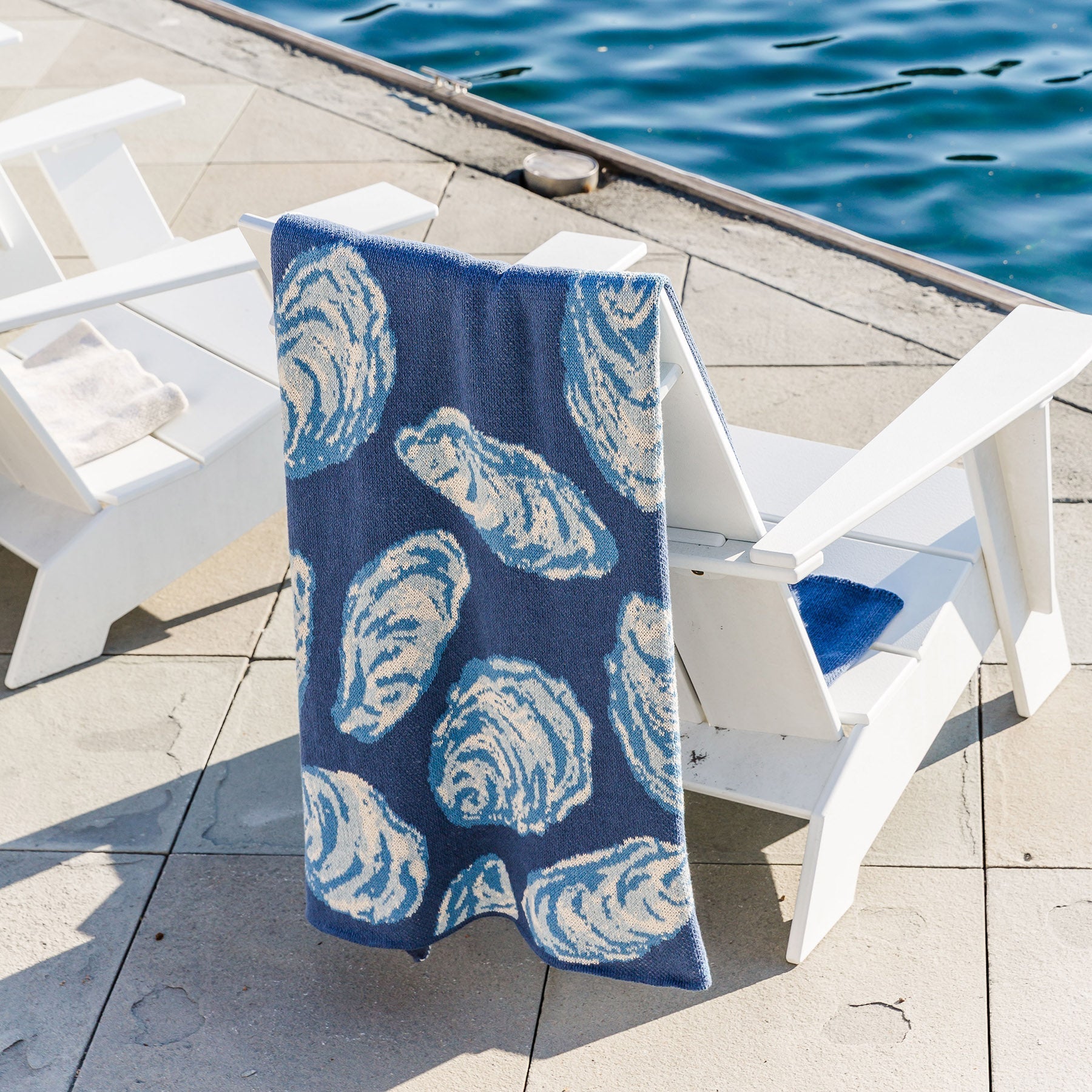 Eco-Friendly Oyster Throw Blanket - 60" x 50"