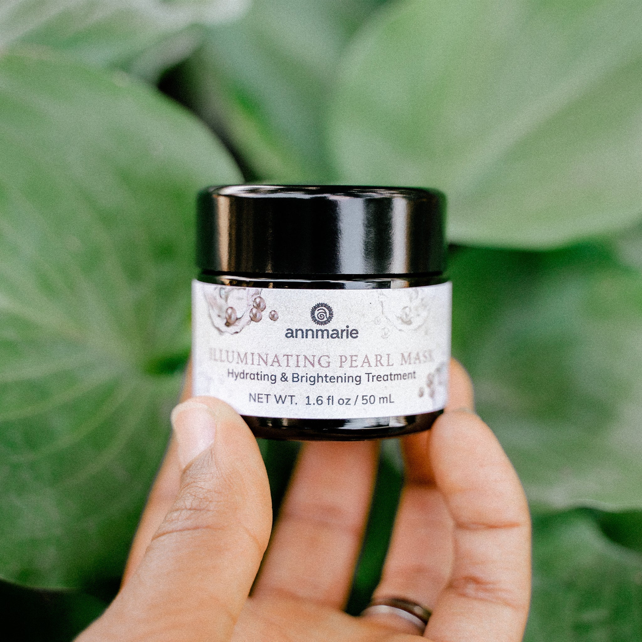 Pearl Powder Brightening Illuminating Face Mask - 1.7 Oz