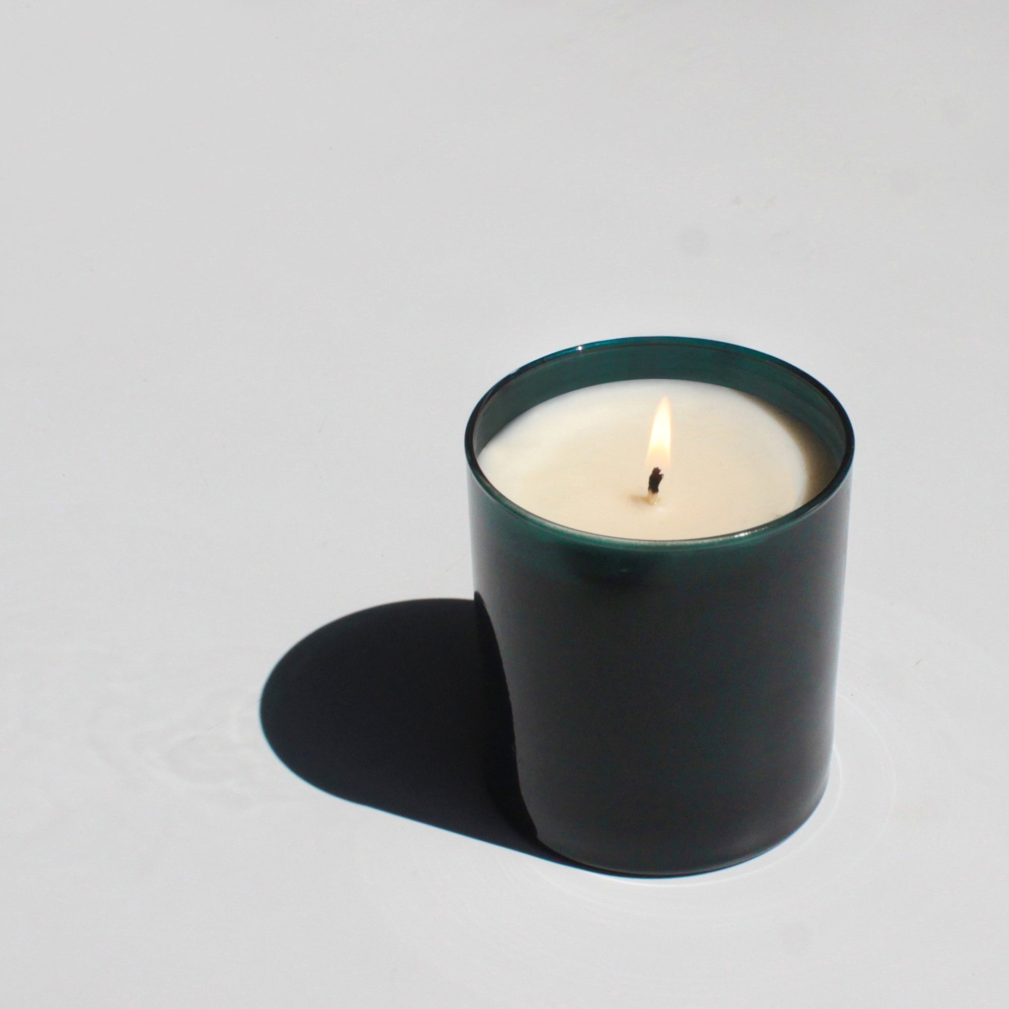 Solstice 9 oz. Hue Candle - Nordic Pine